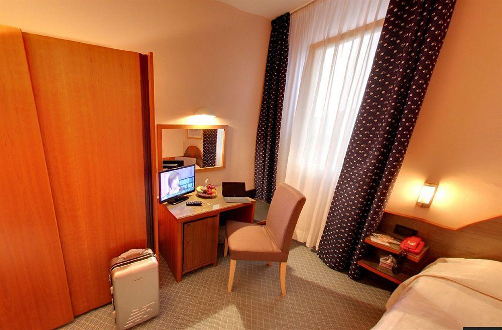 Hotel Rosa Abano Terme Zewnętrze zdjęcie